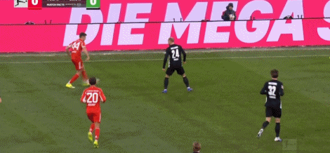 半场：拜仁2-1沃尔夫斯堡，迪亚斯破门+造菲舍尔乌龙